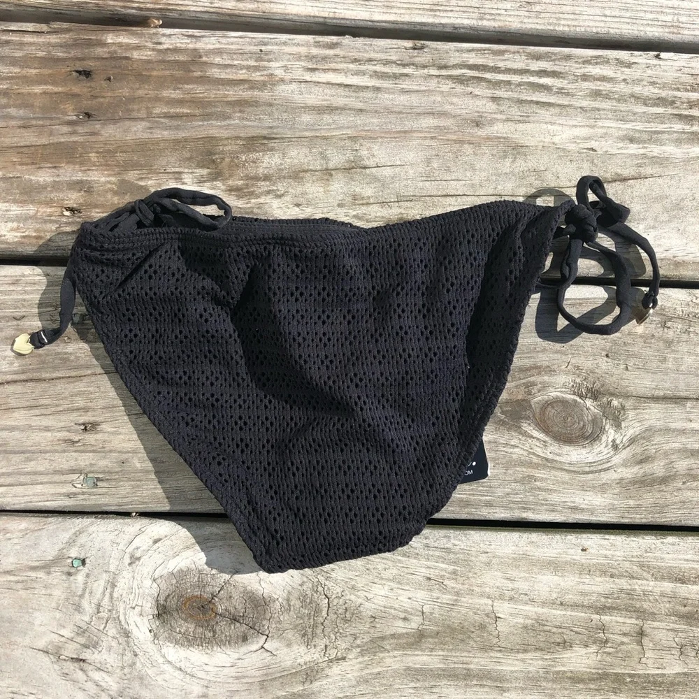 - Wildfox M Take Me On Vacation Gold Hardware String Bikini! NEW!